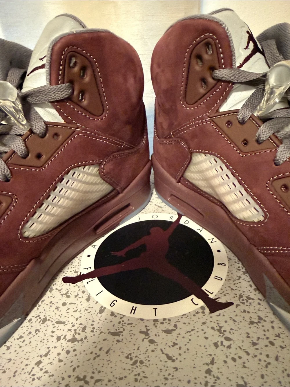 New in Box Mens Air Jordan 5 Retro SE Burgundy Sneakers 2023